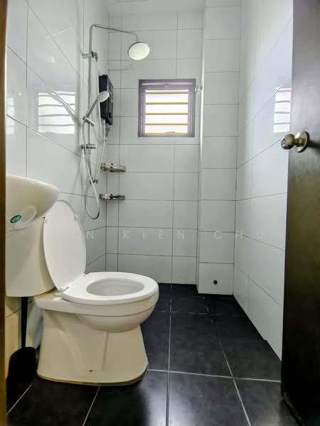 Townhouse for Rent in Sungai Long (Bandar Sungai Long) - Jun Kien Chu - Bathroom - PropertyGuru.com.my