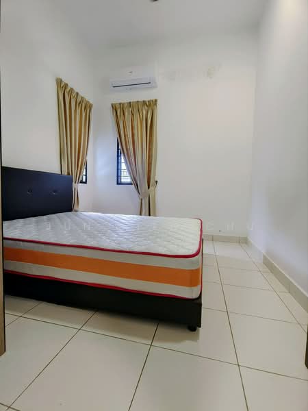Townhouse for Rent in Sungai Long (Bandar Sungai Long) - Jun Kien Chu - Bedroom - PropertyGuru.com.my