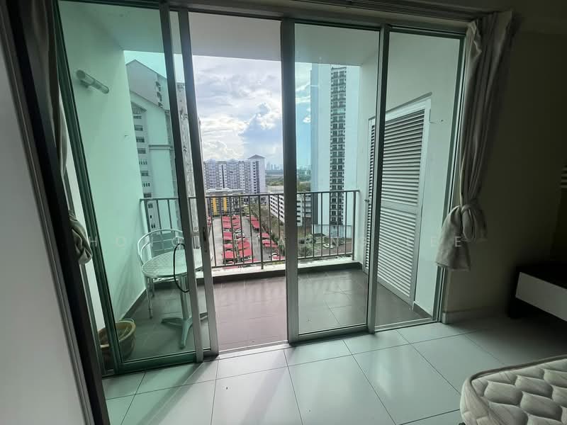 Pangsapuri untuk Disewa di Bayu Marina - Hong Charng Lee - Balcony - PropertyGuru.com.my