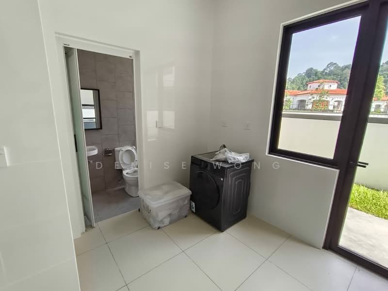 Rumah Berkembar untuk Dijual di Kota Damansara (Selangor) - Denise Wong - Bathroom - PropertyGuru.com.my