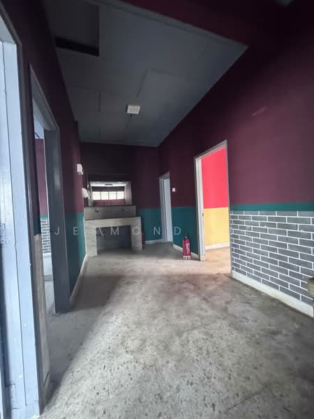 Shop / Office for Rent in Taman Pelangi (Johor Bahru) - Jesmond Lee - Corridor - PropertyGuru.com.my