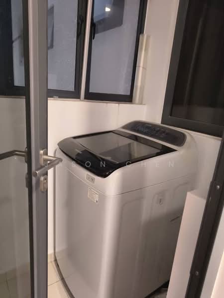 Servis Apartment untuk Disewa di United Point (Residensi Berpadu) - Jason Chen - Balcony - PropertyGuru.com.my