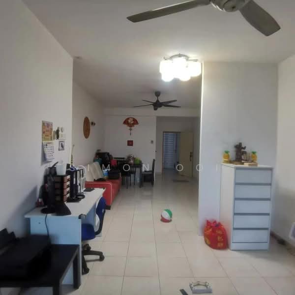 Kondominium untuk Dijual di Regency Heights Condo - Simon Ooi - Living Room - PropertyGuru.com.my