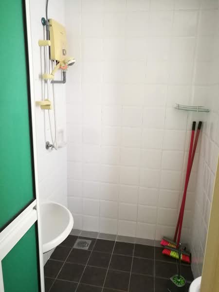 Kondominium untuk Dijual di The Boulevard - RL Han - Bathroom - PropertyGuru.com.my
