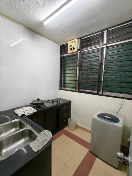 Apartment for Rent at Kipark Apartment - Hong Charng Lee - Kitchen - PropertyGuru.com.my