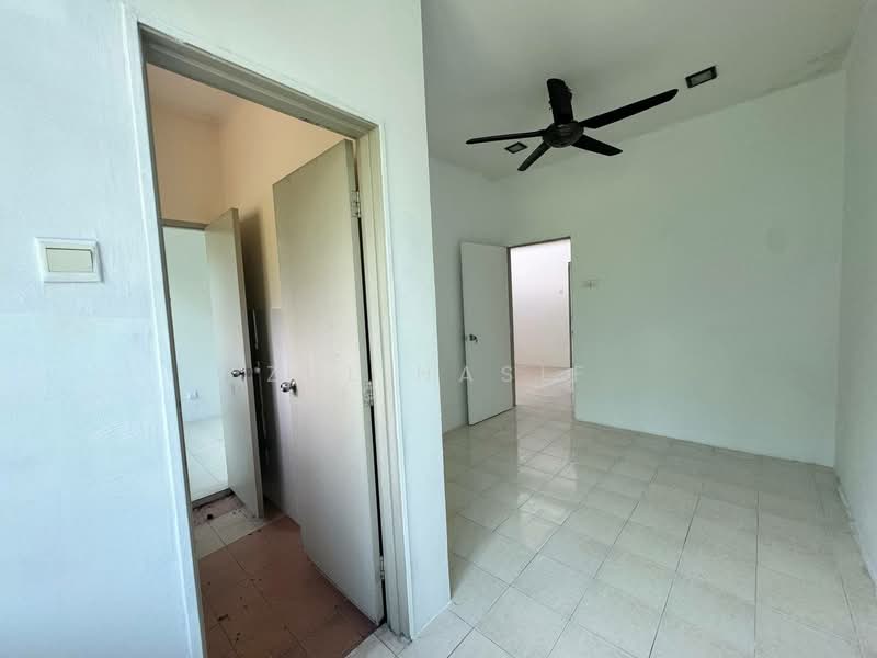 Rumah Teres 2 Tingkat untuk Dijual di Sungai Buloh (Selangor) - Zul Hasif - PropertyGuru.com.my