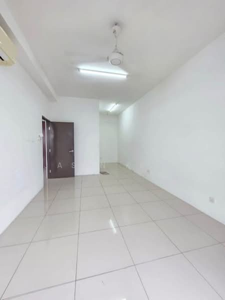 Kediaman Servis untuk Dijual di 8Scape Residence @ Sutera - Jason Khoo - Interior - PropertyGuru.com.my