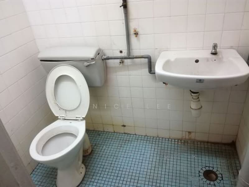 Pangsapuri untuk Disewa di Perdana Villa Deluxe - Jenice Lee - Bathroom - PropertyGuru.com.my
