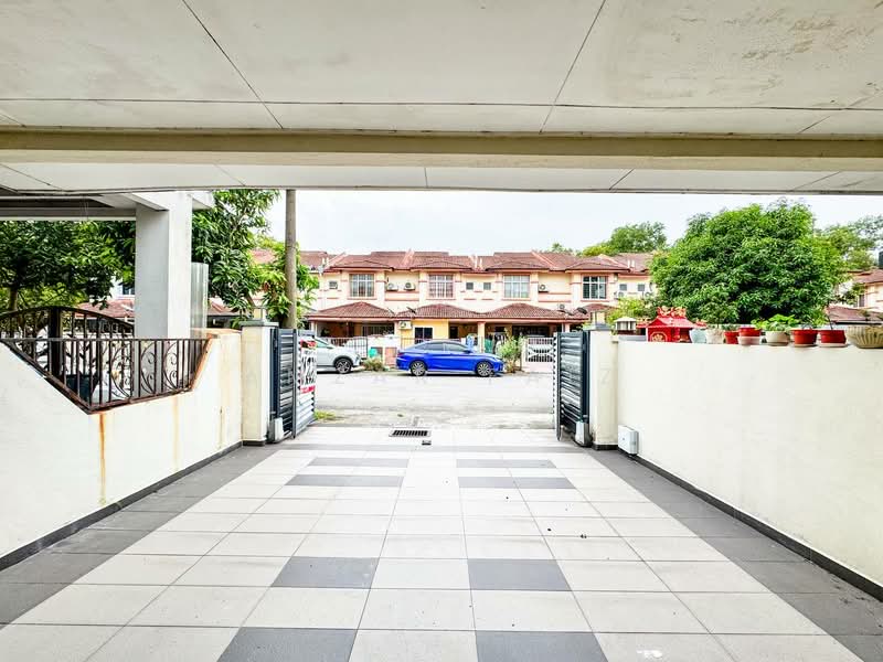 2-storey Terraced House for Sale in Taman Putra Prima (Puchong) - Amzar Faiz - PropertyGuru.com.my