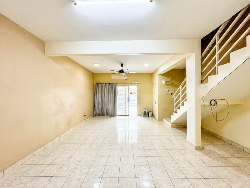 2-storey Terraced House for Sale in Taman Putra Prima (Puchong) - Amzar Faiz - PropertyGuru.com.my
