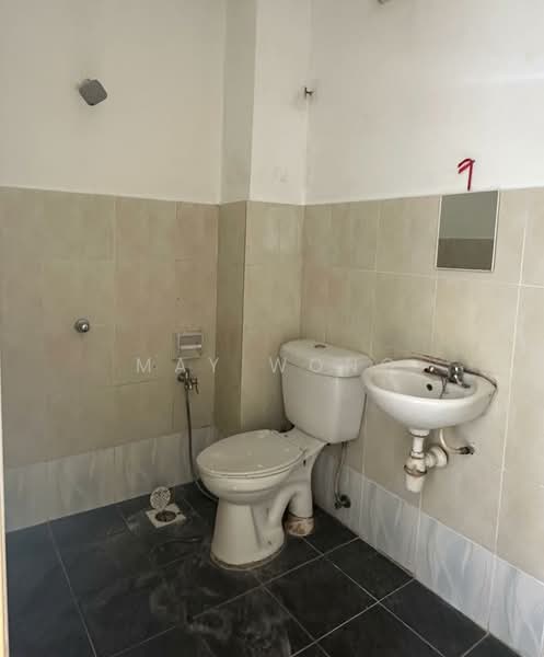 2-storey Terraced House for Sale in Puchong (Selangor) - May Wong - Bathroom - PropertyGuru.com.my