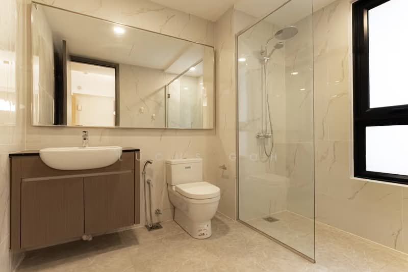 Service Residence for Sale at Conezion Residences - Lucus Goh - Bathroom - PropertyGuru.com.my