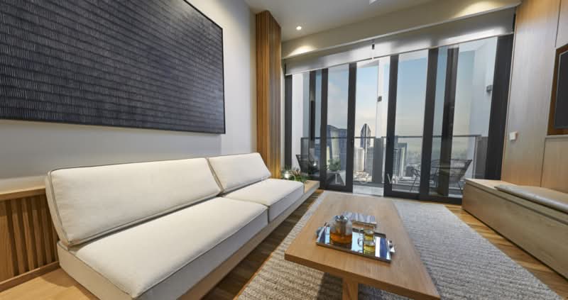 Kediaman Servis untuk Dijual di Conlay Signature Suites by E&O - Edward Low - Living Room - PropertyGuru.com.my