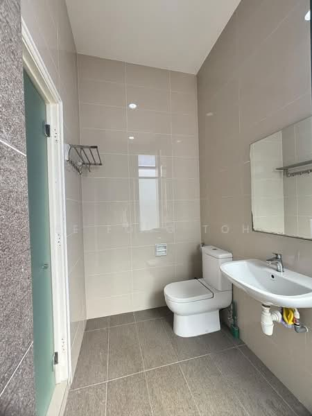 2-storey Terraced House for Sale in Taman Austin Duta (Tebrau) - Ee Fong Toh - Bathroom - PropertyGuru.com.my