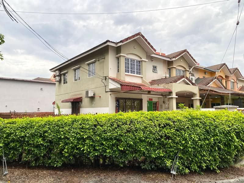 2-storey Terraced House for Sale in Taman Putra Prima (Puchong) - Amzar Faiz - PropertyGuru.com.my