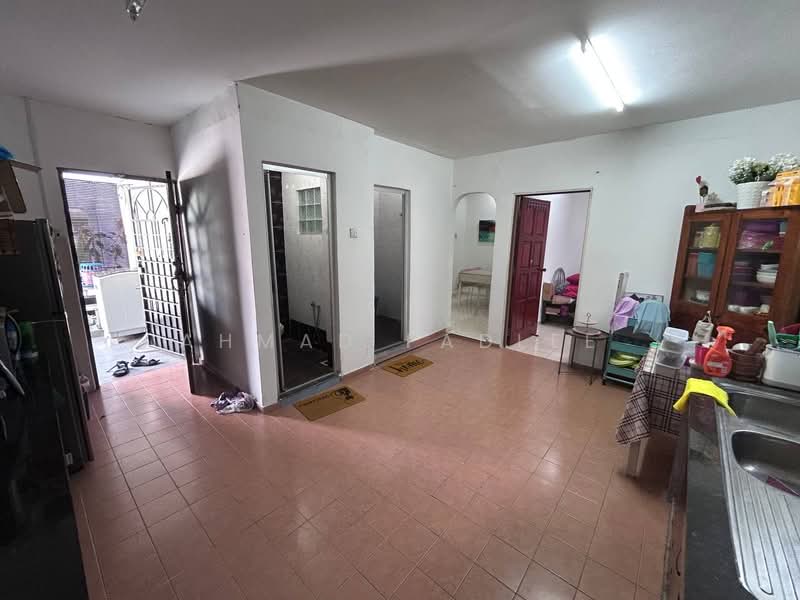 Semi-Detached House for Sale in Taman Desa Surada (Bangi) - Ahmad Fadlee - PropertyGuru.com.my