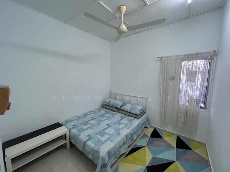 Semi-Detached House for Sale in Taman Desa Surada (Bangi) - Ahmad Fadlee - PropertyGuru.com.my