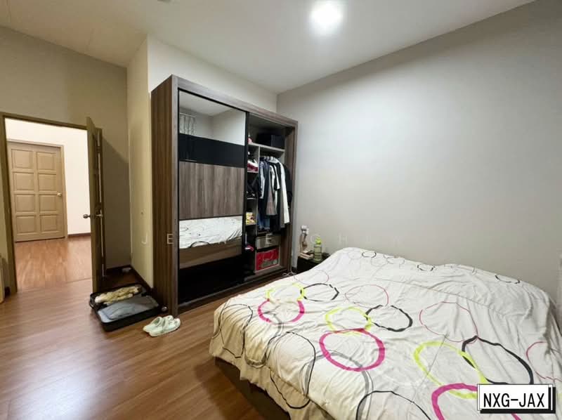 Rumah Berkembar untuk Dijual di Setia Utama (Setia Alam) - Jennie Chew - Bedroom - PropertyGuru.com.my