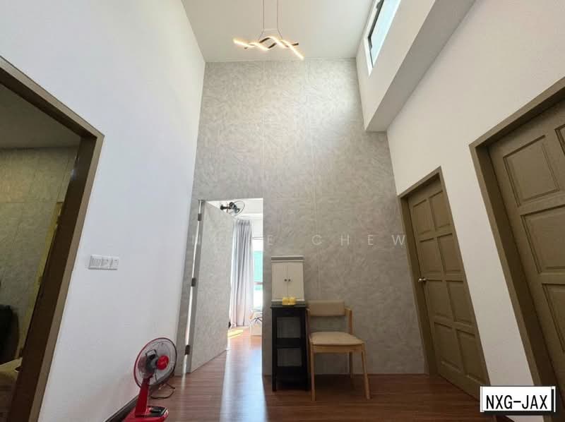 Rumah Berkembar untuk Dijual di Setia Utama (Setia Alam) - Jennie Chew - Entrance - PropertyGuru.com.my