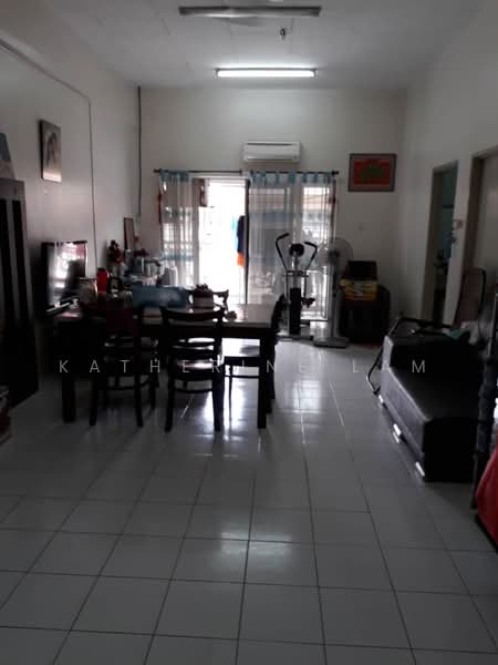 Apartment for Sale at Sri Manja Square Petaling Jaya - Katherine Lam - Living Room - PropertyGuru.com.my