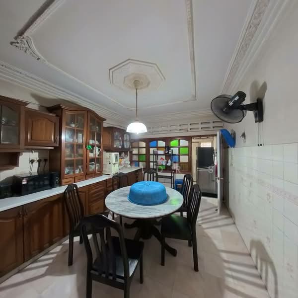 Rumah Banglo untuk Dijual di Petaling Jaya (Selangor) - Ali Idris - Kitchen - PropertyGuru.com.my