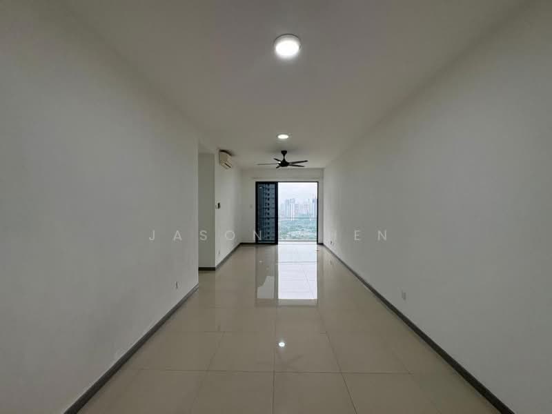 Servis Apartment untuk Disewa di United Point (Residensi Berpadu) - Jason Chen - Living Room - PropertyGuru.com.my