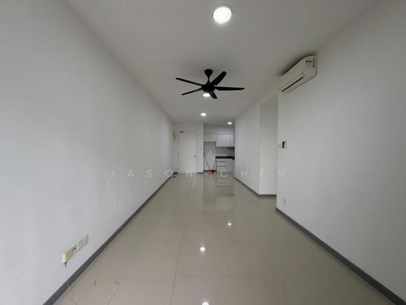 Servis Apartment untuk Disewa di United Point (Residensi Berpadu) - Jason Chen - Living Room - PropertyGuru.com.my
