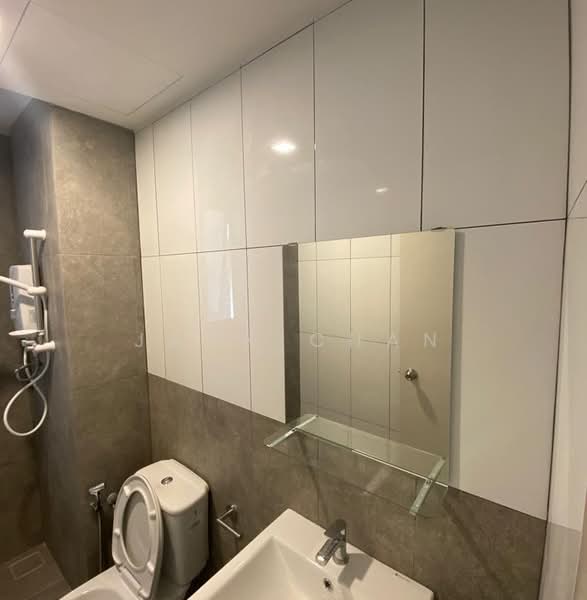 Service Residence for Sale at Suite Enesta - Jack Chan - Bathroom - PropertyGuru.com.my