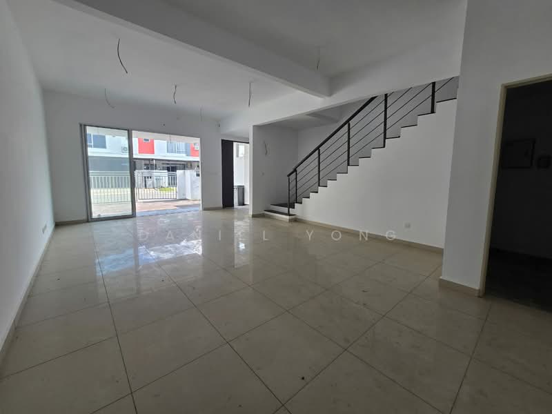 Rumah Teres 2 Tingkat untuk Dijual di Pasir Gudang (Johor) - Daniel Yong - Living Room - PropertyGuru.com.my
