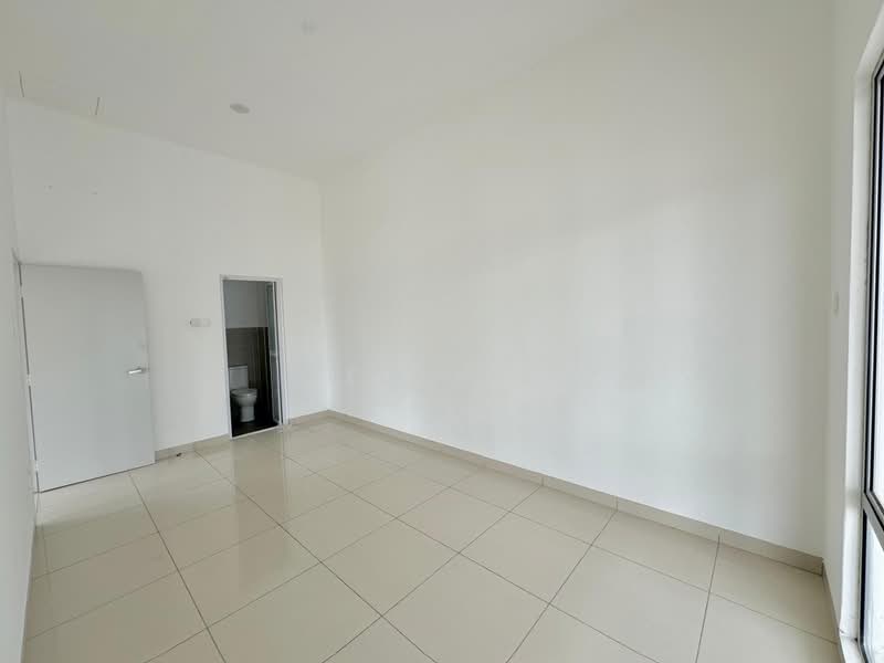 Rumah Teres 1 Tingkat untuk Dijual di Taman Desa Cemerlang (Batu Pahat) - Lee Kee - Bathroom - PropertyGuru.com.my