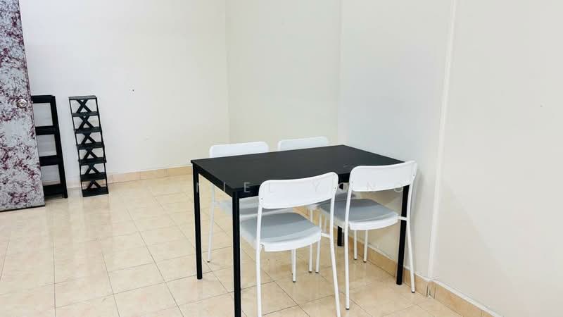 Apartment for Sale at Bayu Puteri 3 - Daniel Yong - Dining Room - PropertyGuru.com.my