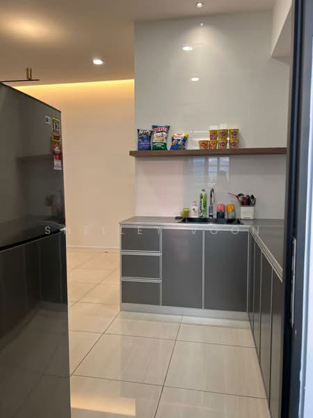 Condominium for Rent at Queens Residences Q2 @ Queens Waterfront - Shelley Voon - Kitchen - PropertyGuru.com.my