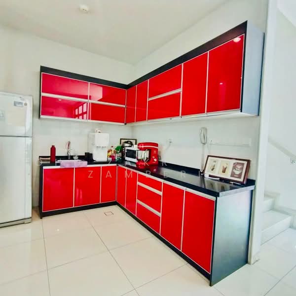 Rumah Teres 2-Tingkat untuk Dijual di Setia Eco Glades (Cyberjaya) - Mohd Zakri Mohd Zamberi - Kitchen - PropertyGuru.com.my