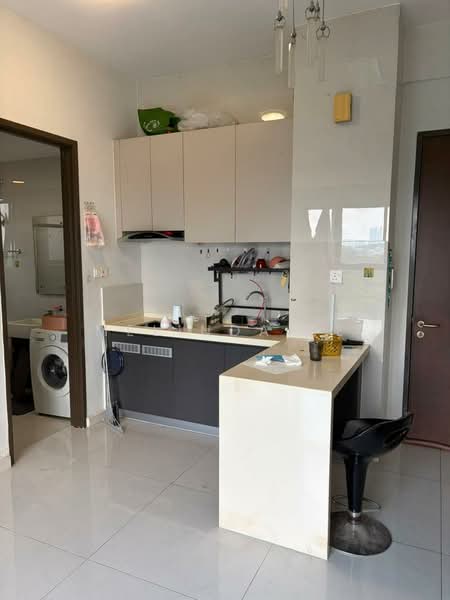 Kondominium untuk Dijual di Bay Point @ Country Garden Danga Bay - Melinda Ee - Kitchen - PropertyGuru.com.my