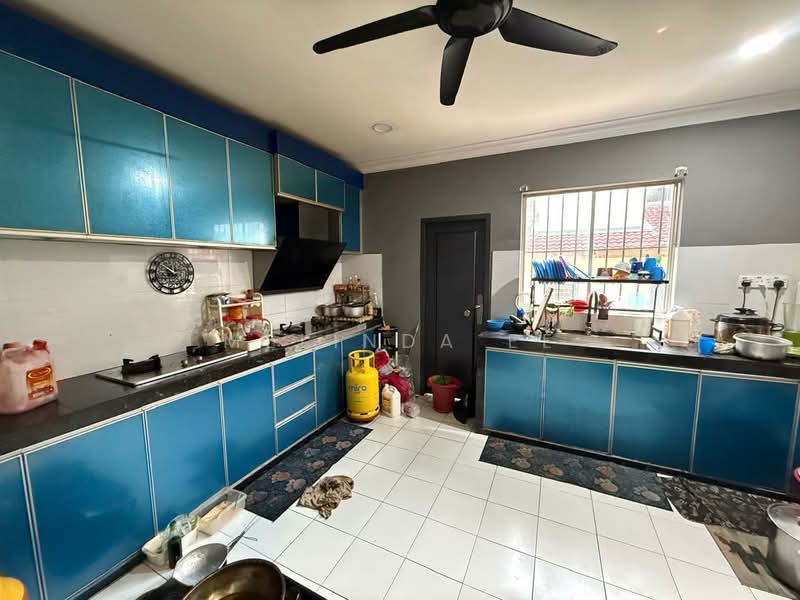 Rumah Teres 2-Tingkat untuk Dijual di Taman Putri Kulai (Kulai) - Melinda Ee - Kitchen - PropertyGuru.com.my