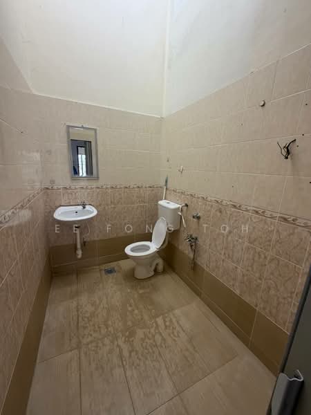 1-storey Terraced House for Sale in Mutiara Rini (Skudai) - Ee Fong Toh - Bathroom - PropertyGuru.com.my