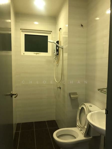 Kondominium untuk Dijual di Lavender Residences - Chloe Chan - Bathroom - PropertyGuru.com.my