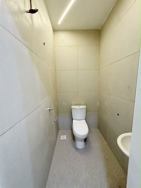 Rumah Teres 2 Tingkat untuk Dijual di Taman Kota Masai (Pasir Gudang) - Melinda Ee - Bathroom - PropertyGuru.com.my
