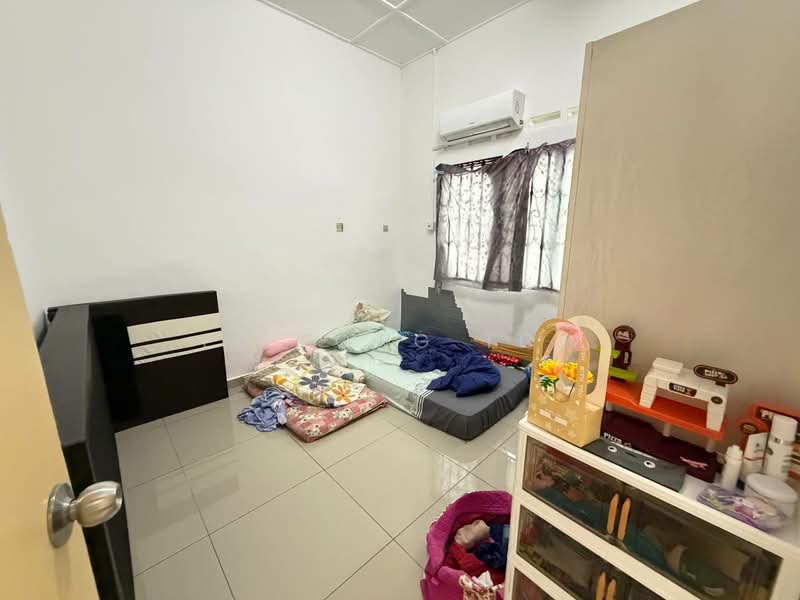 Rumah Teres 1 Tingkat untuk Dijual di Taman Sri Skudai (Skudai) - Ee Fong Toh - Bedroom - PropertyGuru.com.my