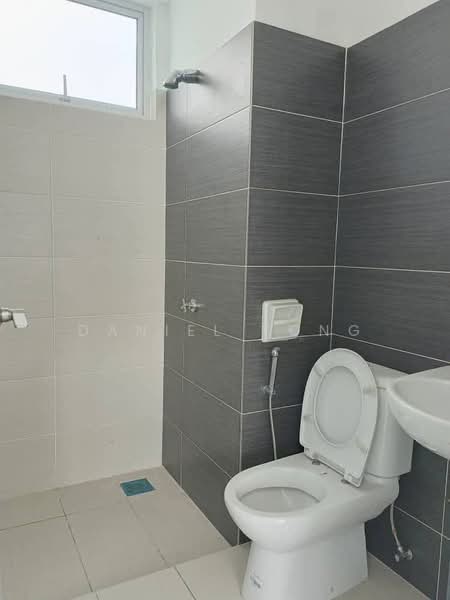 Pangsapuri untuk Dijual di Midori Green (Pangsapuri Hijauan) - Daniel Yong - Bathroom - PropertyGuru.com.my
