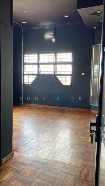 Shop / Office for Rent in Taman Century (Johor Bahru) - Suny Sior - Interior - PropertyGuru.com.my