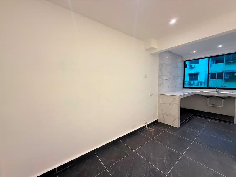 Flat for Sale at Flat Daisy - Melinda Ee - Kitchen - PropertyGuru.com.my