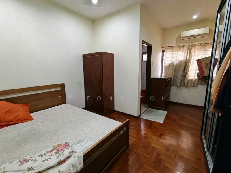 Semi-Detached House for Sale in Taman Ponderosa (Johor Bahru) - Ee Fong Toh - Bedroom - PropertyGuru.com.my