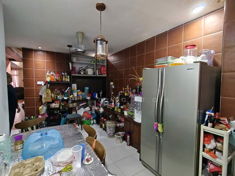 Semi-Detached House for Sale in Taman Ponderosa (Johor Bahru) - Ee Fong Toh - Kitchen - PropertyGuru.com.my