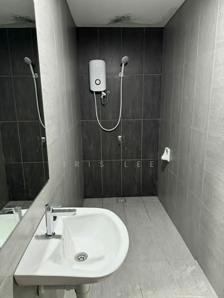 Service Residence for Rent at Lakeview Suites @ Edumetro - Iris Lee - Bathroom - PropertyGuru.com.my