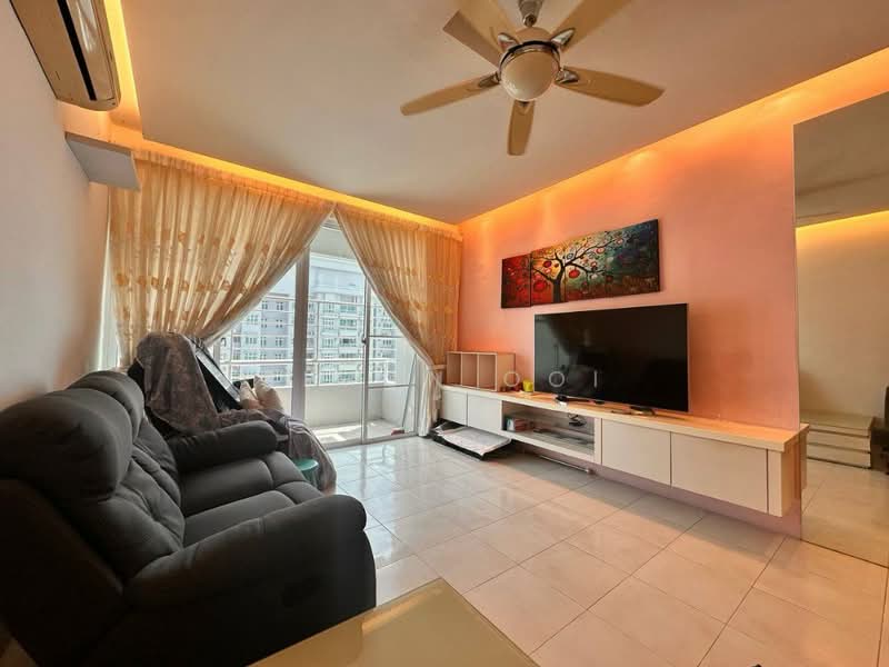 Kondominium untuk Dijual di Bayswater Resort Condominium - Simon Ooi - Living Room - PropertyGuru.com.my