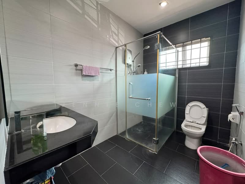 Rumah Teres 2 Tingkat untuk Dijual di Bandar Bukit Tinggi (Klang) - Jennie Chew - Bathroom - PropertyGuru.com.my