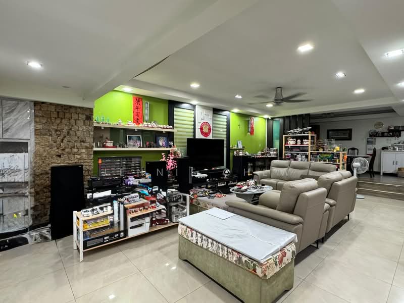 Rumah Teres 2 Tingkat untuk Dijual di Bandar Bukit Tinggi (Klang) - Jennie Chew - Living Room - PropertyGuru.com.my