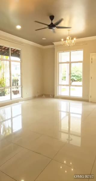 Rumah Berkembar untuk Dijual di Setia Alam (Selangor) - Ryan . - Living Room - PropertyGuru.com.my