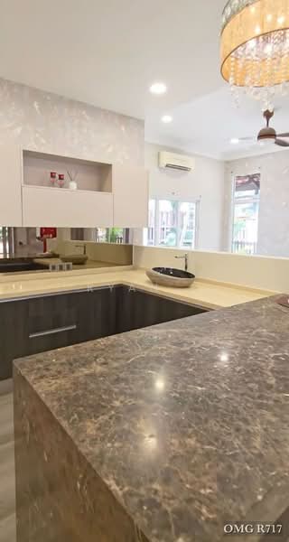 Rumah Berkembar untuk Dijual di Setia Alam (Selangor) - Ryan . - Kitchen - PropertyGuru.com.my